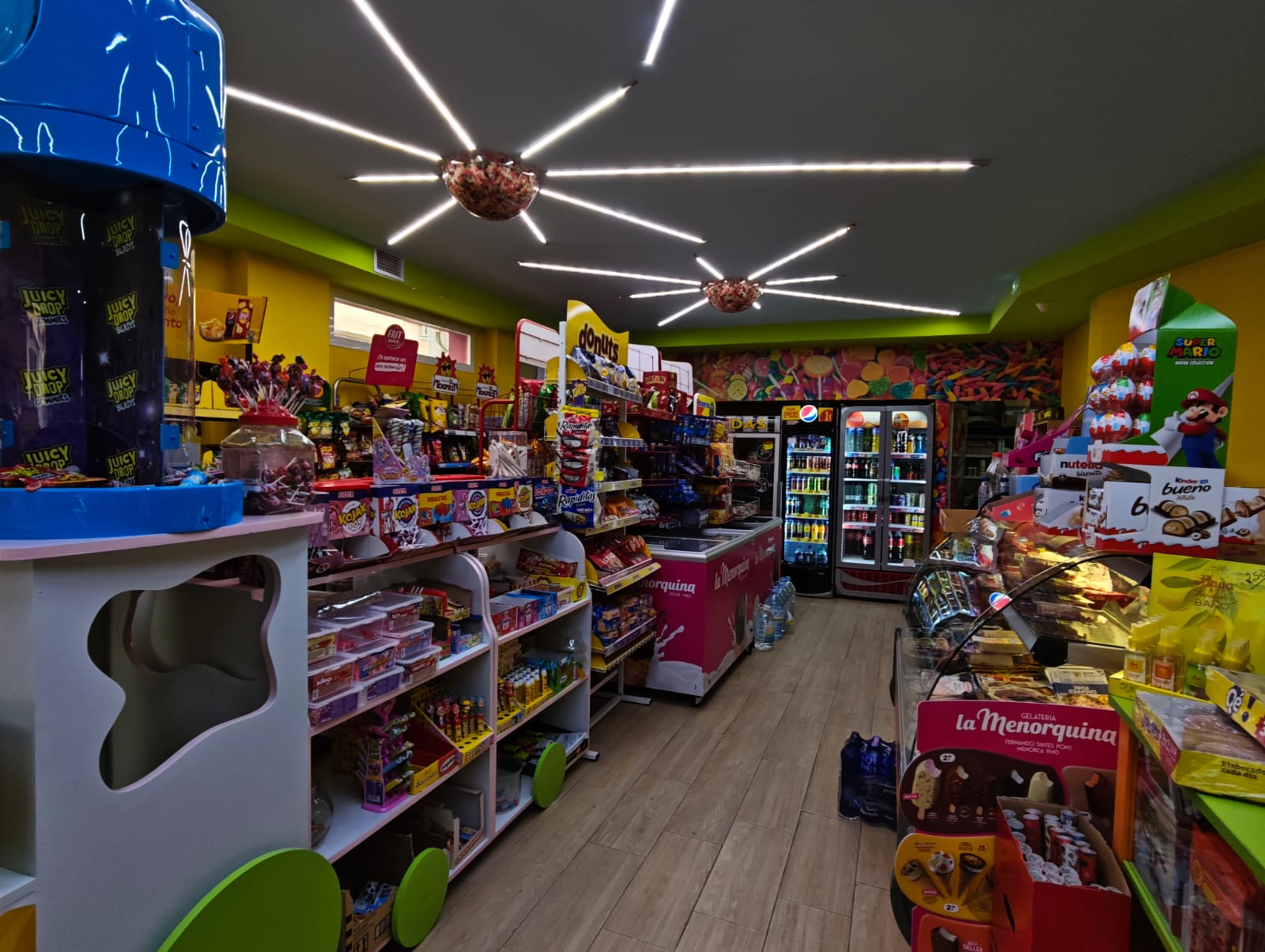 expositores con riquísimos dulces